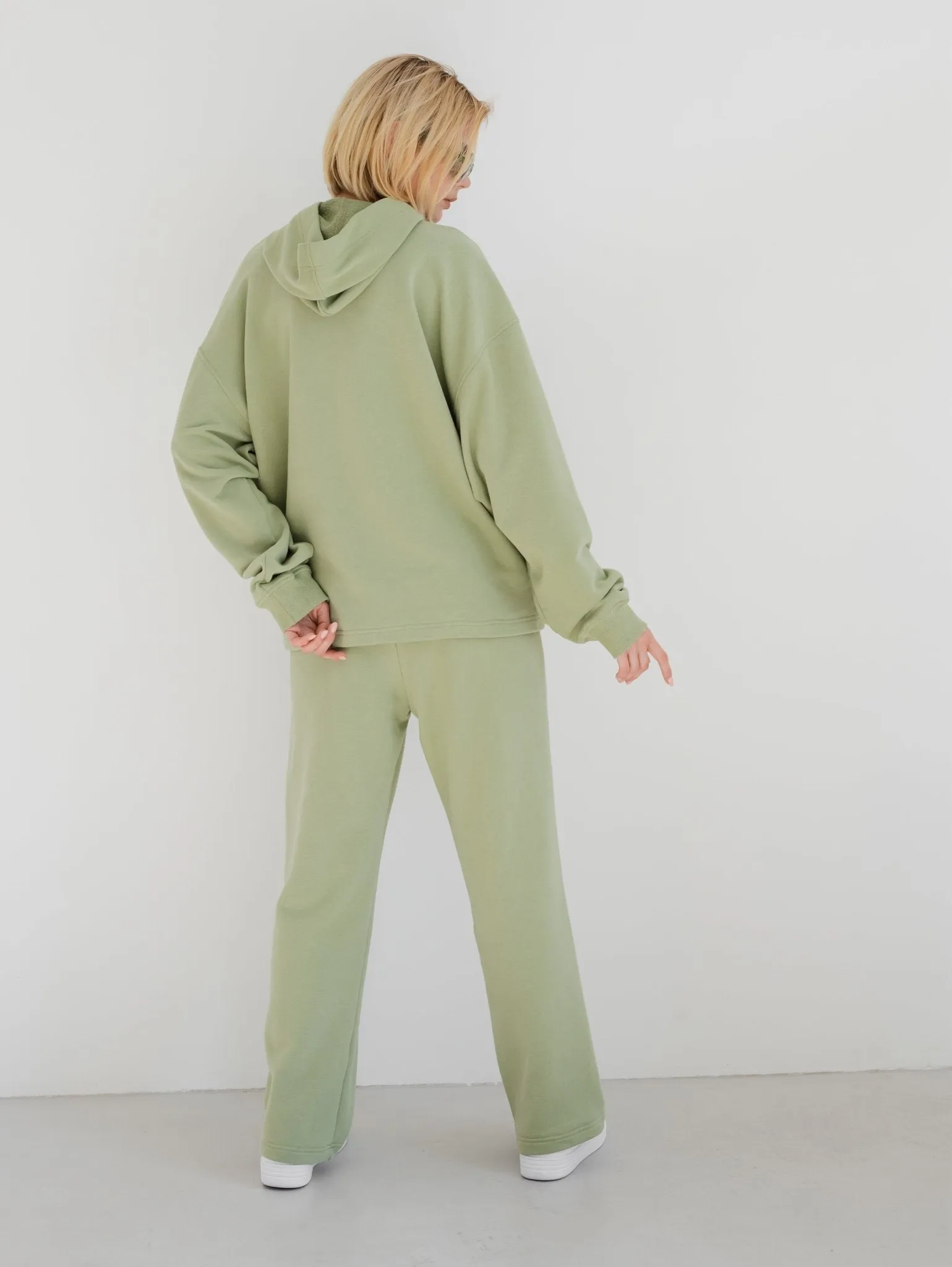 Olive Green Oversized Hoodie - Stylish Comfort in a Natural Hue