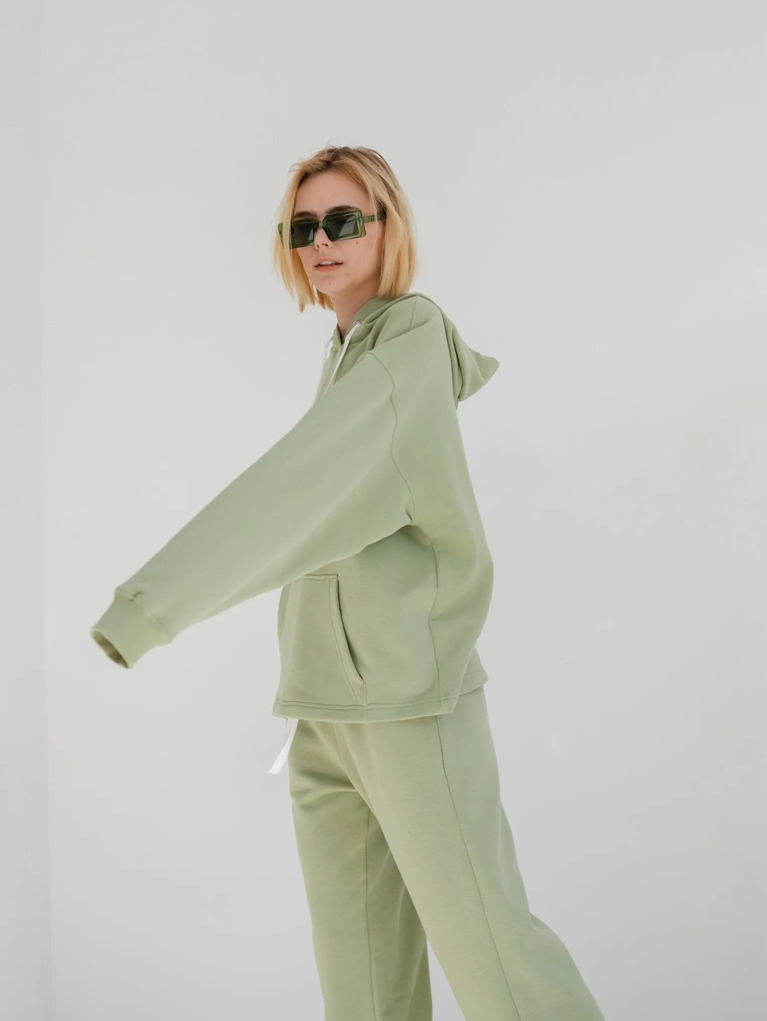 Olive Green Oversized Hoodie - Stylish Comfort in a Natural Hue