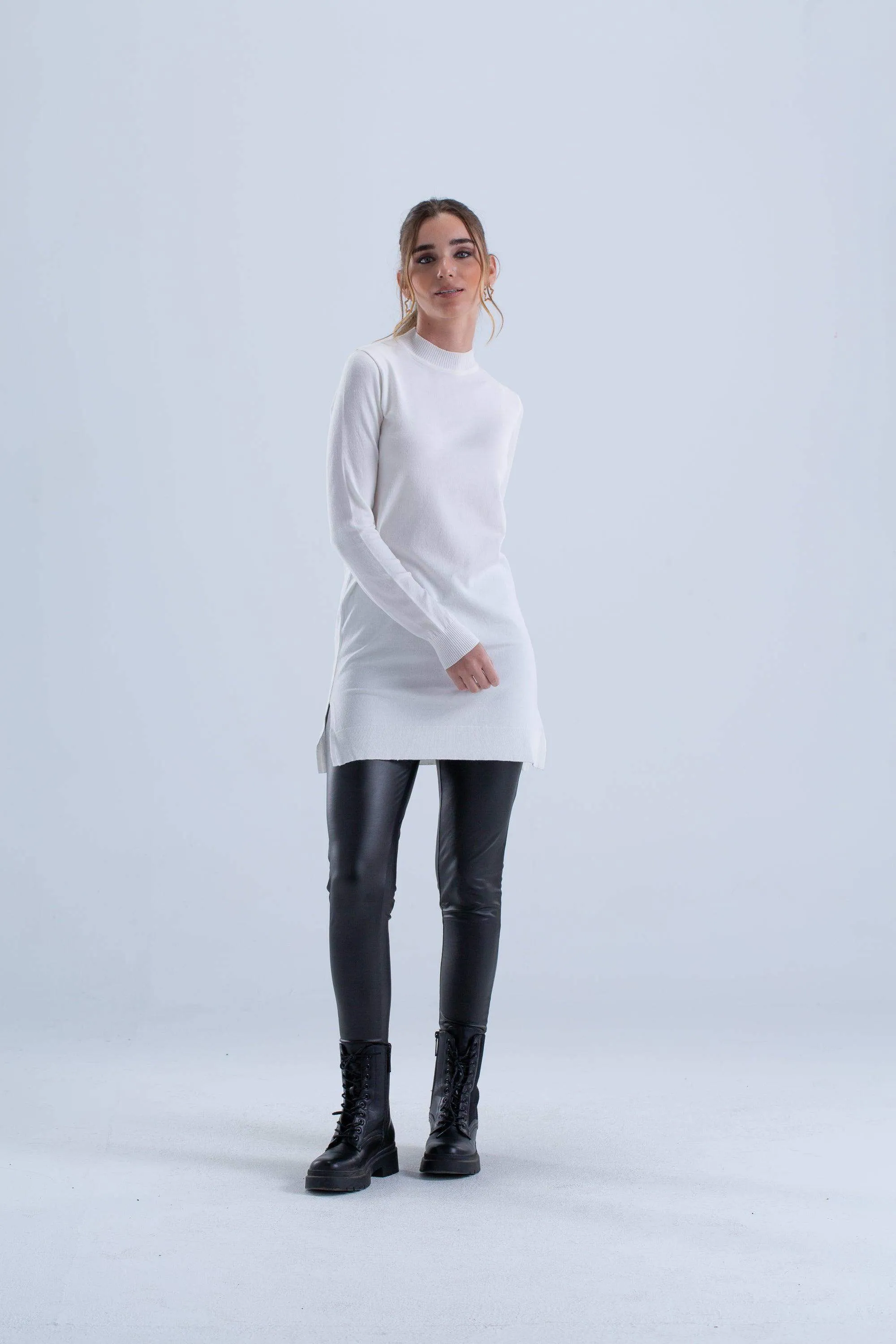 Ribbed Mock Neck Pullover