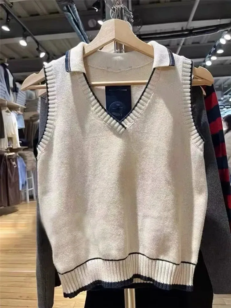 TAVIMART  -  Casual Women Beige Pullover Sweater Vests Autumn Fashion Ladies Turn-Down Collar Sleeveless Vintage Female Knitted Vest Top